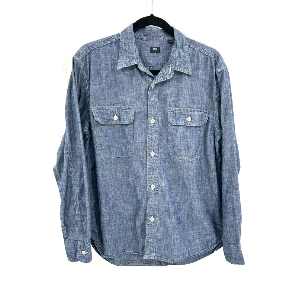 UNIQLO Men's Blue Chambray Denim Work Shirt Flap Pocket Button Up Size Medium